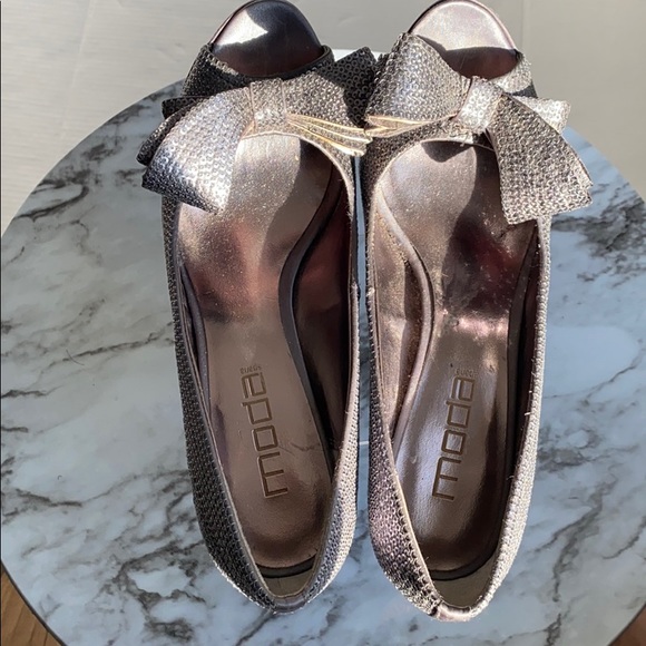 Shoes - Picture 6 of 6